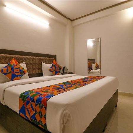 Hotel Fabexpress Dolphin International Near Delhi Airport Nové Dillí Exteriér fotografie