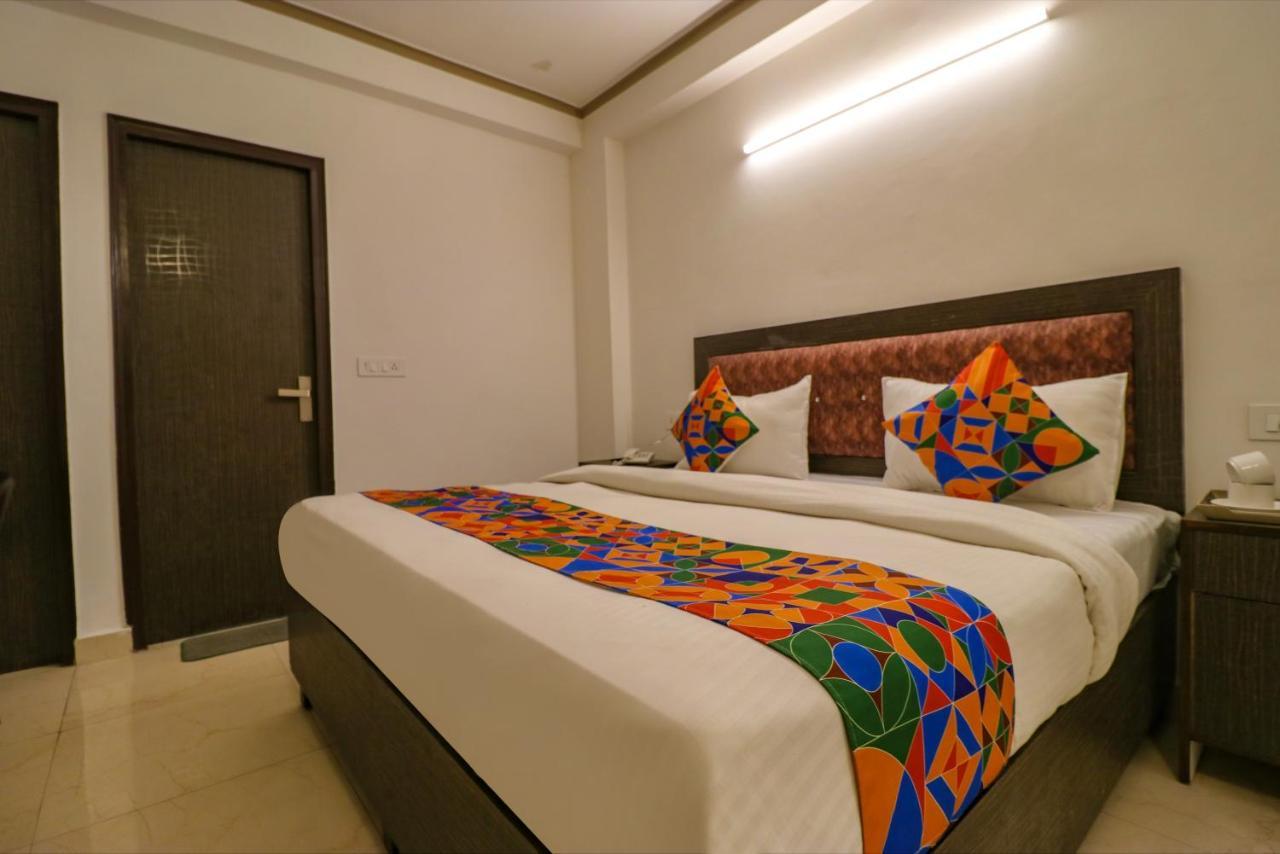 Hotel Fabexpress Dolphin International Near Delhi Airport Nové Dillí Exteriér fotografie